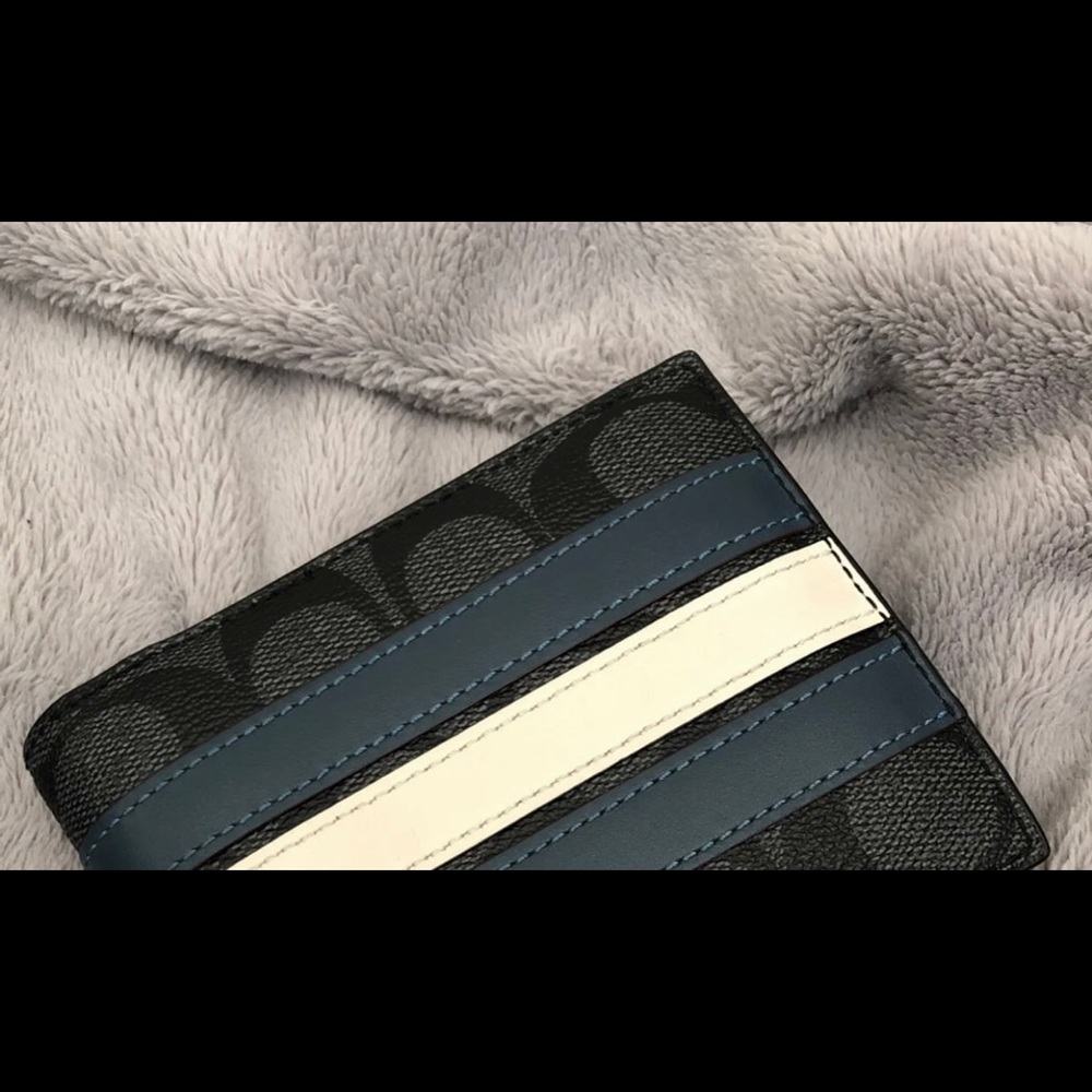 Coach men slim Billfold varsity wallet